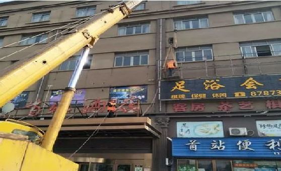 伊川县安装较高的门店招牌有什么好的方法？